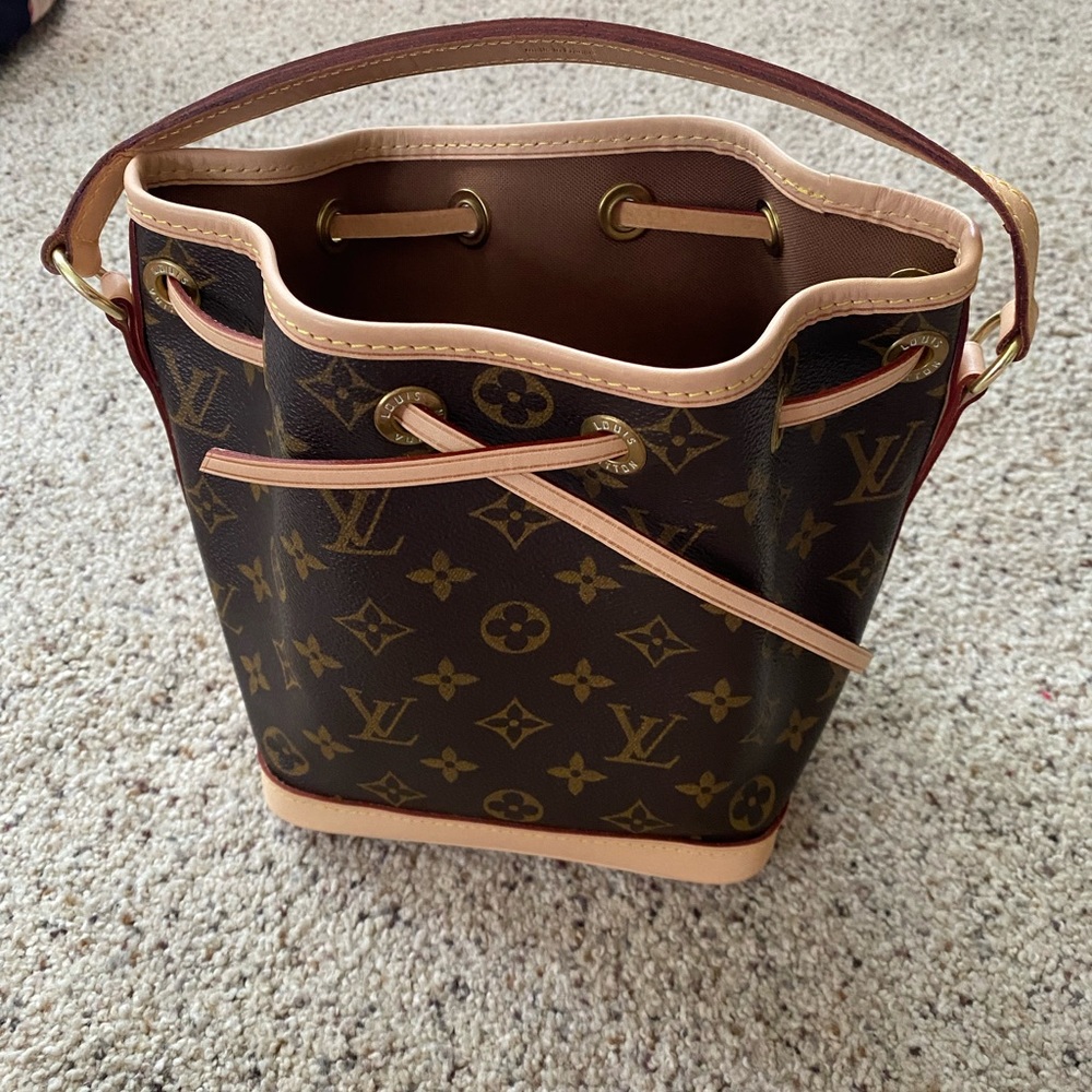 Authentic Louis Vuitton Mini Noe